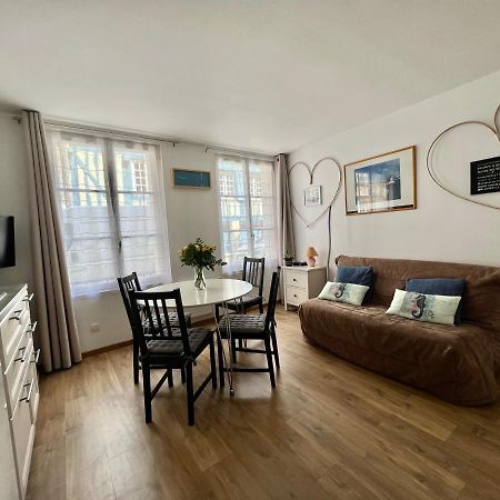 Le Pastel Apartment Honfleur Bagian luar foto