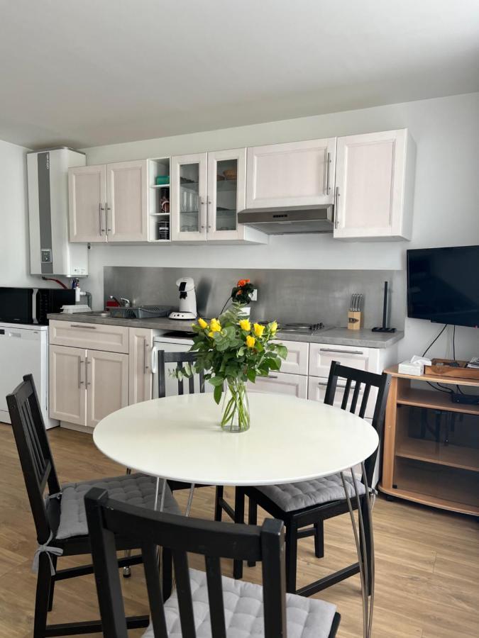 Le Pastel Apartment Honfleur Bagian luar foto